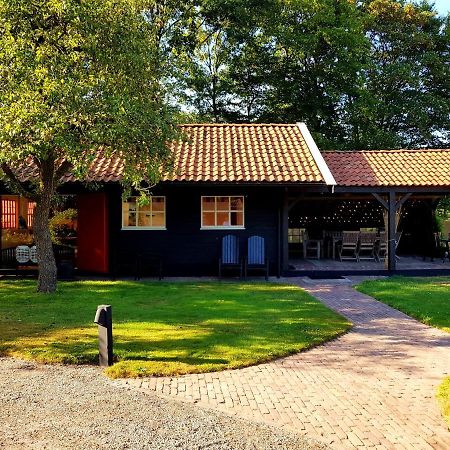 Aljemint Bed and Breakfast Oentsjerk Exterior foto