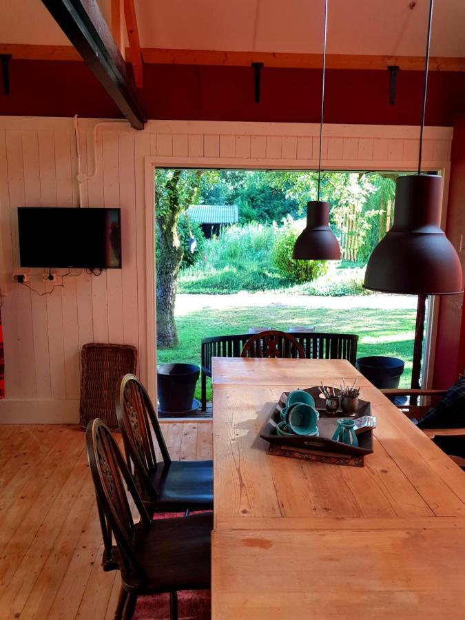 Aljemint Bed and Breakfast Oentsjerk Exterior foto