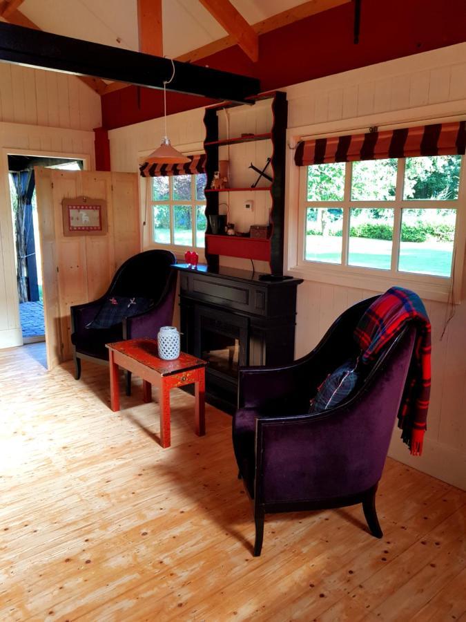 Aljemint Bed and Breakfast Oentsjerk Exterior foto